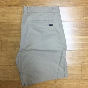 Men’s 36 Patagonia khaki shorts